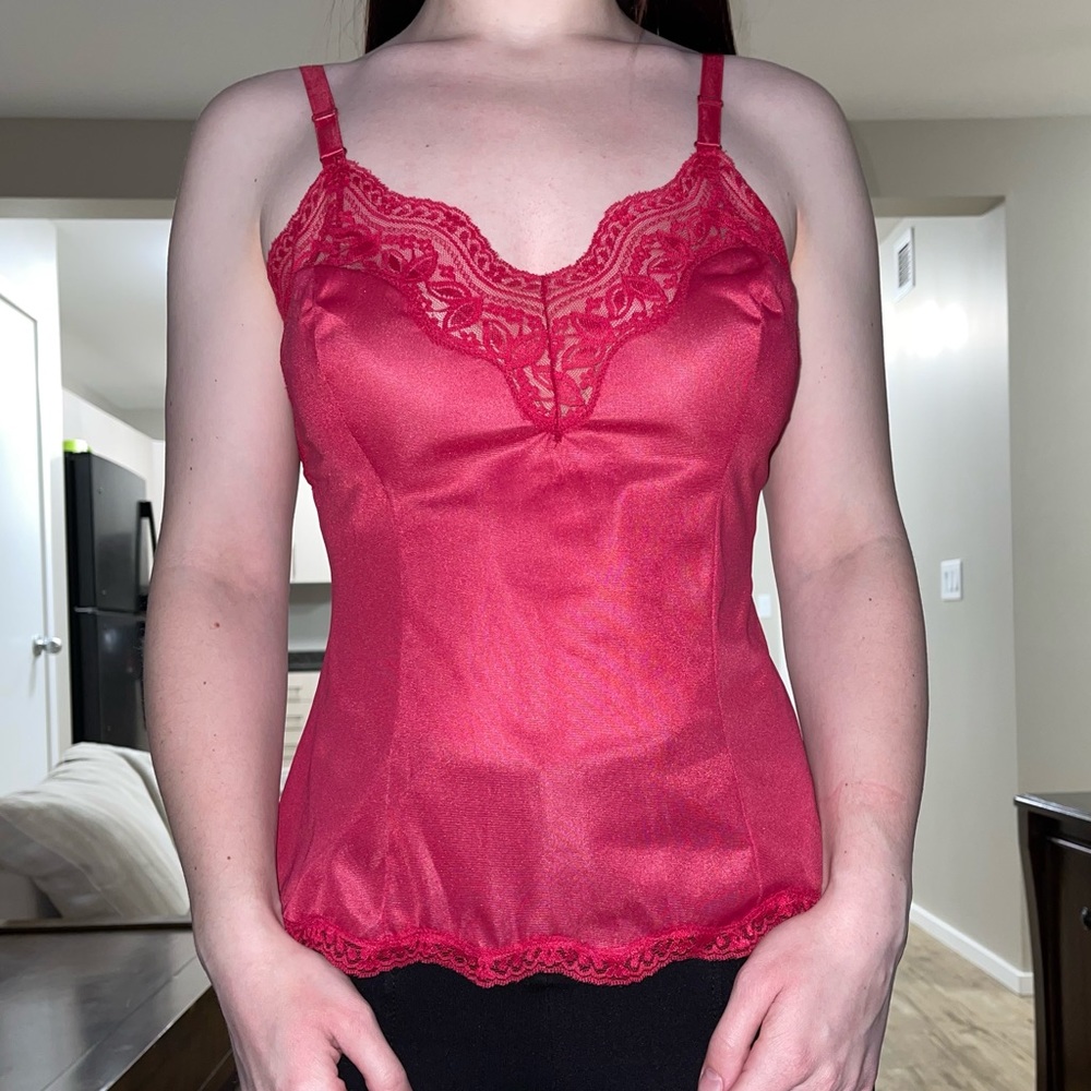 ✨Pink Cami✨ sexy and elegant night lace cami with V-neckline / adjustable straps